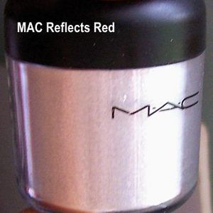 MAC PRO Glitter - Reflects Blackened Red