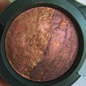 MAC Mineralize Eyeshadow Duo - Play on Plums (Limited Edition Electroflash Collection)