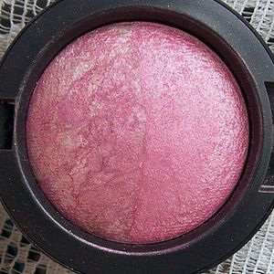 MAC Mineralize Blush Duo - Love Rock (Grand Duo Collection)