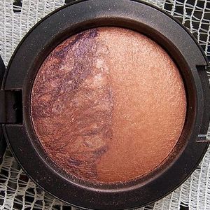 MAC Mineralize Blushe Duo - Earth To Earth (Grand Duo Collection)