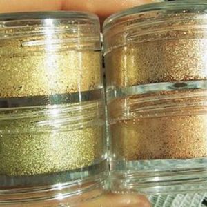 MAC Stacked Pigment - Crushed Metal (Limited Edition Spring Colour Forcast Collection)