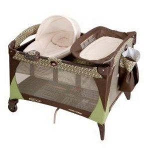 Graco Pack N Play w/ Newborn Napper & Changing Table