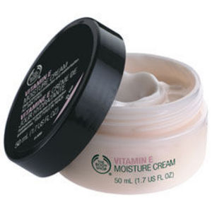 Body Shop Vitamin E Moisture Cream