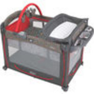 Graco Element Pack N Play in Mickey
