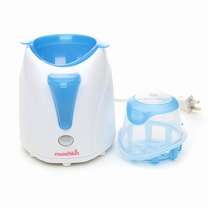 Munchkin Deluxe Bottle and Food Warmer With Pacifier Cleaning Basket